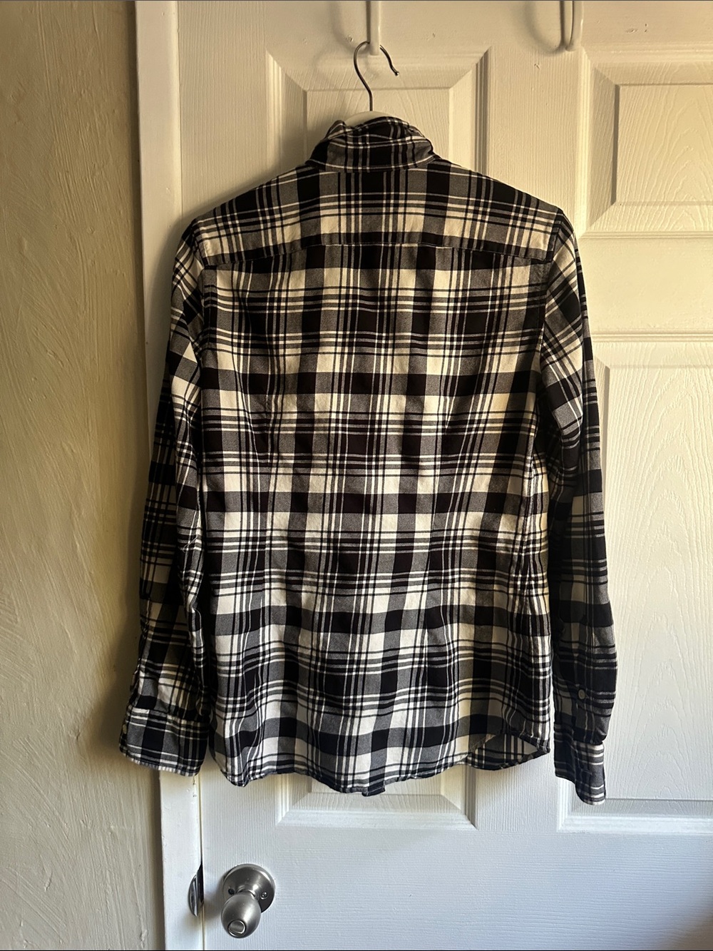 Ralph Lauren Women’s Black and White Plaid Button-Up Shirt - Picture 2 of 3